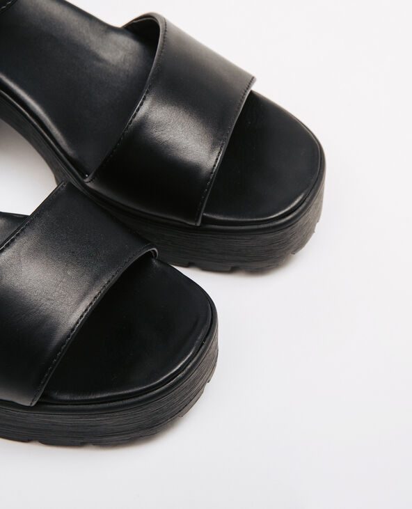 Sandales semelle crantée noir - Pimkie