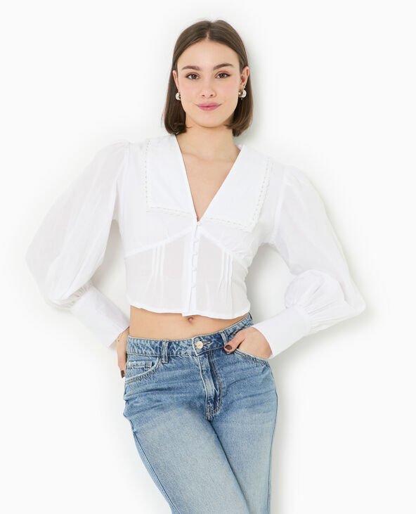 Blouse courte avec grand col blanc - Pimkie