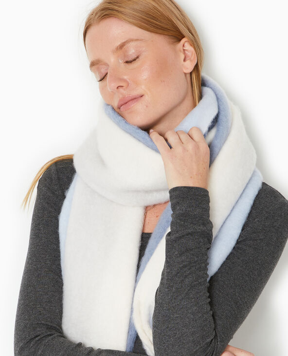 Echarpe en maille extra douce avec franges bleu - Pimkie