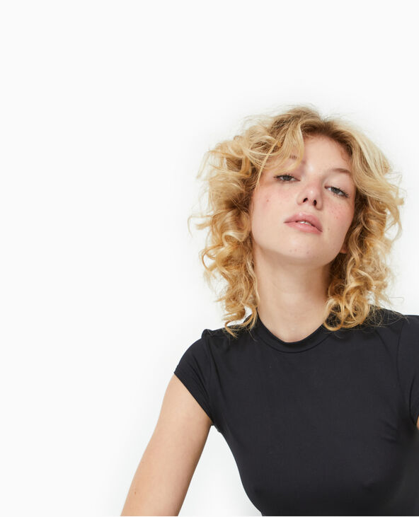 T-shirt ajusté en maille extensible noir - Pimkie