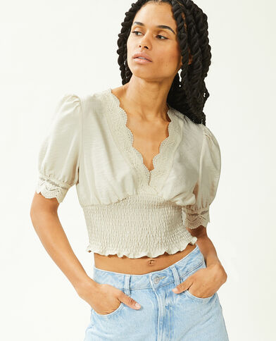 Top court croisé avec dentelle beige - Pimkie