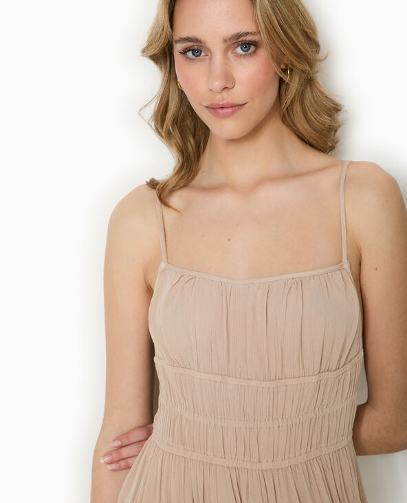 Robe longue à bretelles en tissu froissé beige - Pimkie