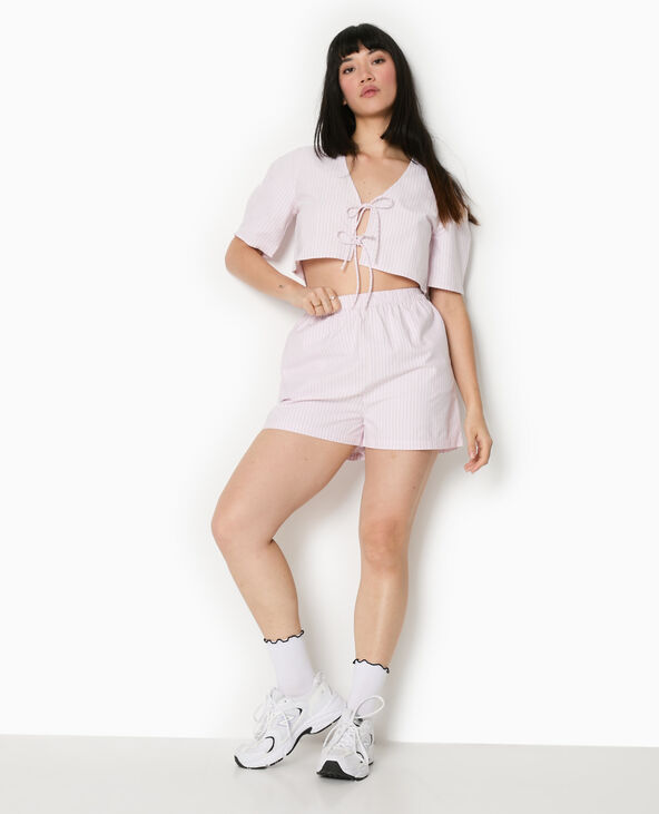 Blouse courte rayée avec nouettes rose clair - Pimkie