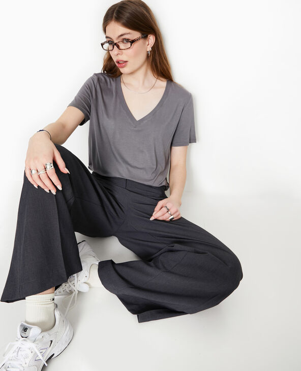 T-shirt ample col V avec viscose gris foncé - Pimkie