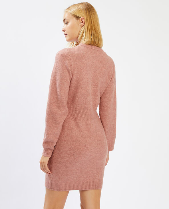 Robe pull torsadee