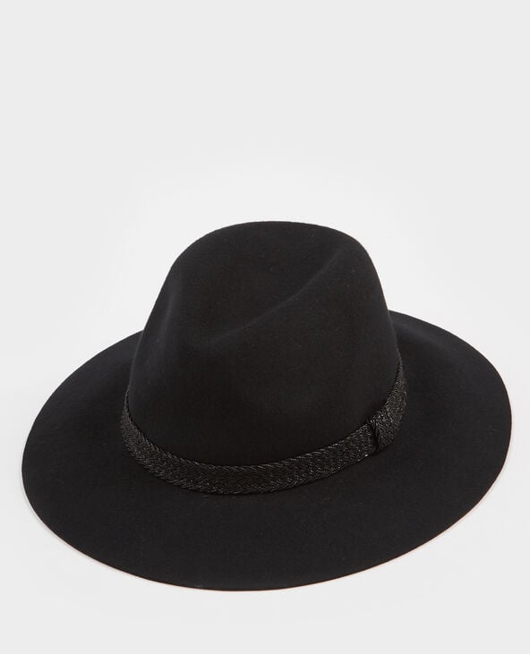 Le chapeau Noir