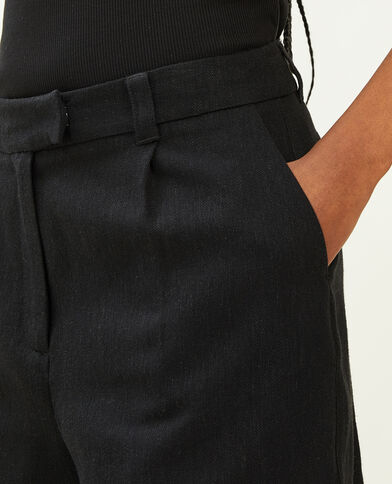 Short taille haute avec lin noir - Pimkie