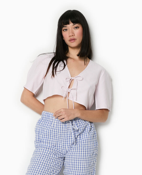 Blouse courte rayée avec nouettes rose clair - Pimkie