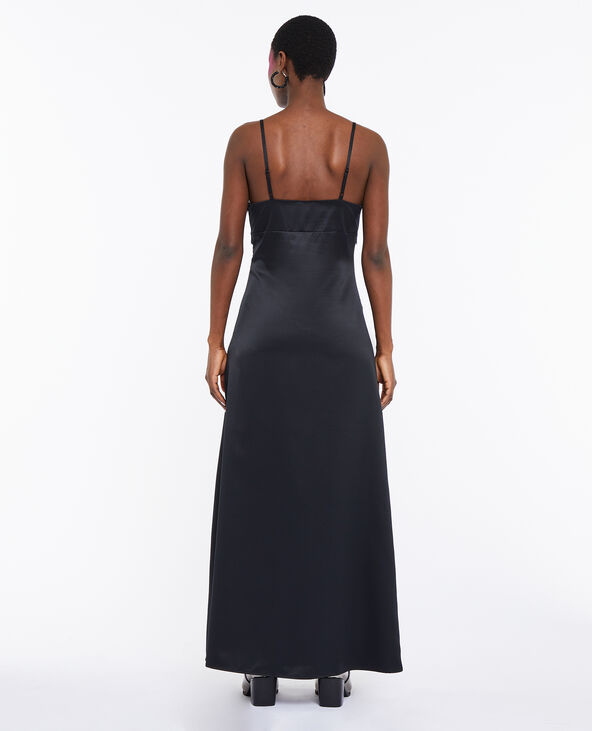 Robe longue en satin avec dentelle noir - Pimkie