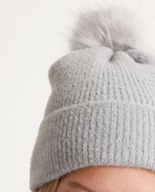 Bonnet à pompon bleu clair - Pimkie