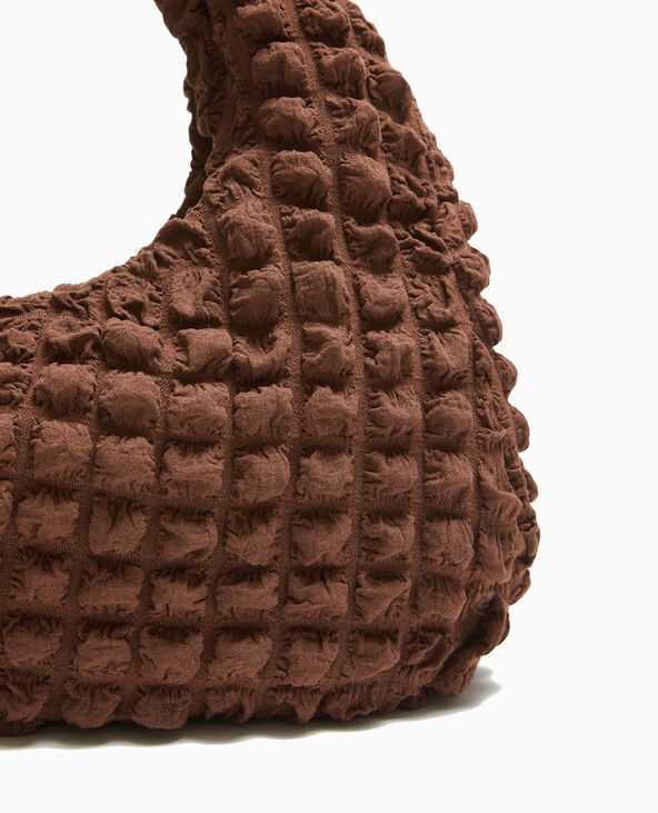 Sac forme lune en tissu reliéfé marron - Pimkie