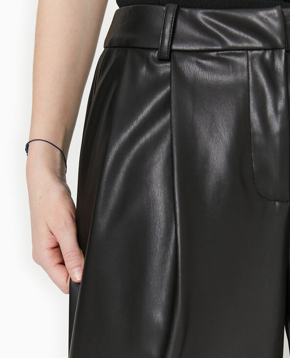 Pantalon large avec pinces en simili noir - Pimkie