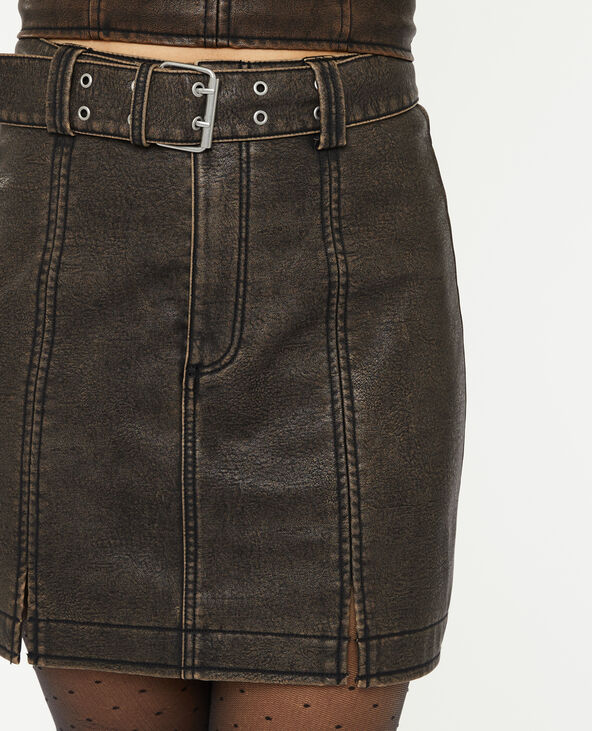 Jupe courte en simili avec ceinture marron - Pimkie
