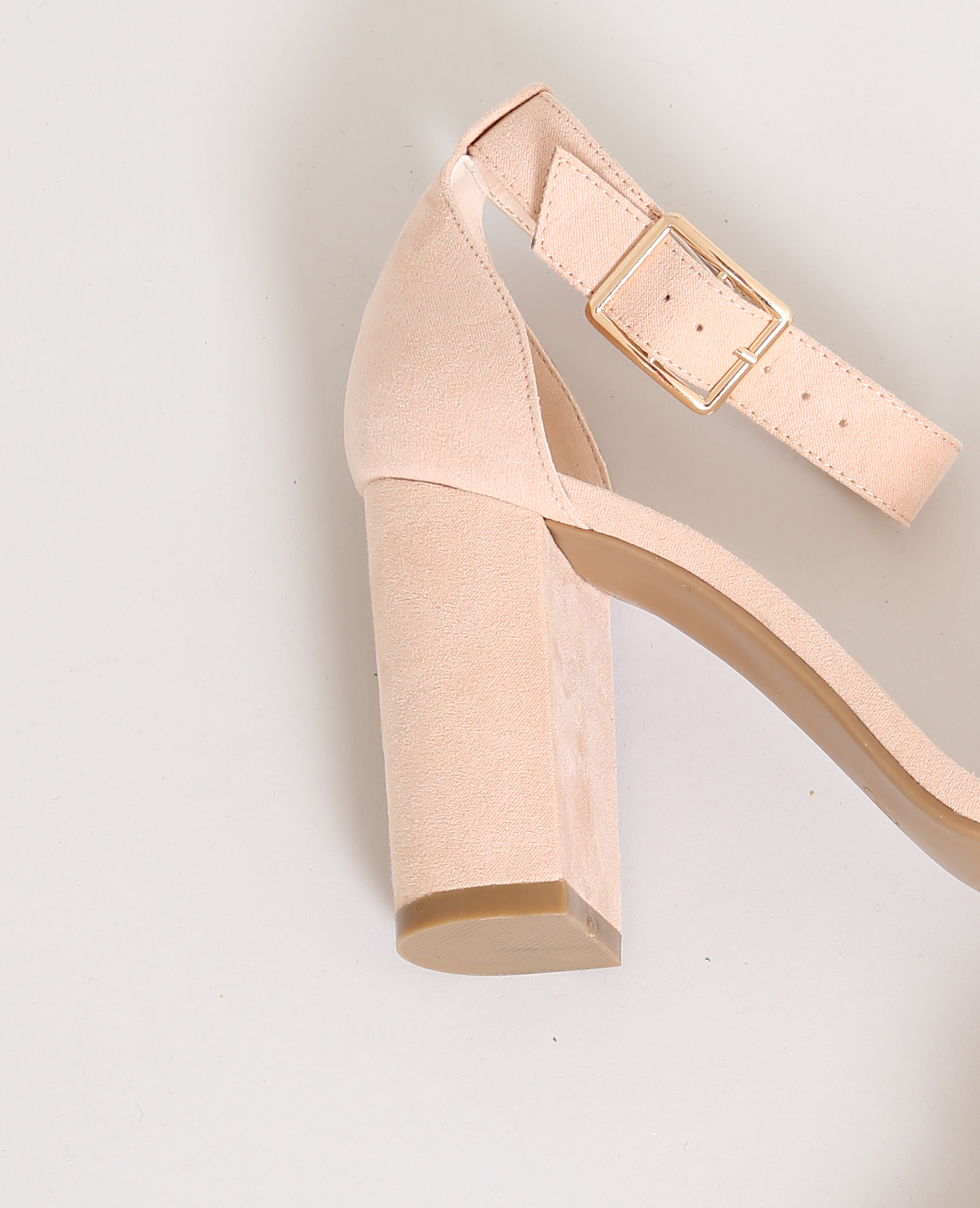 talons or rose