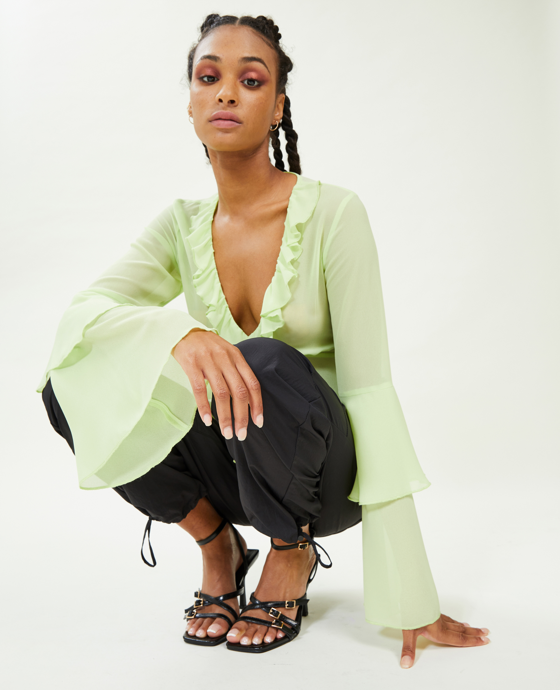Blouse avec volants en voile vert anis - Pimkie