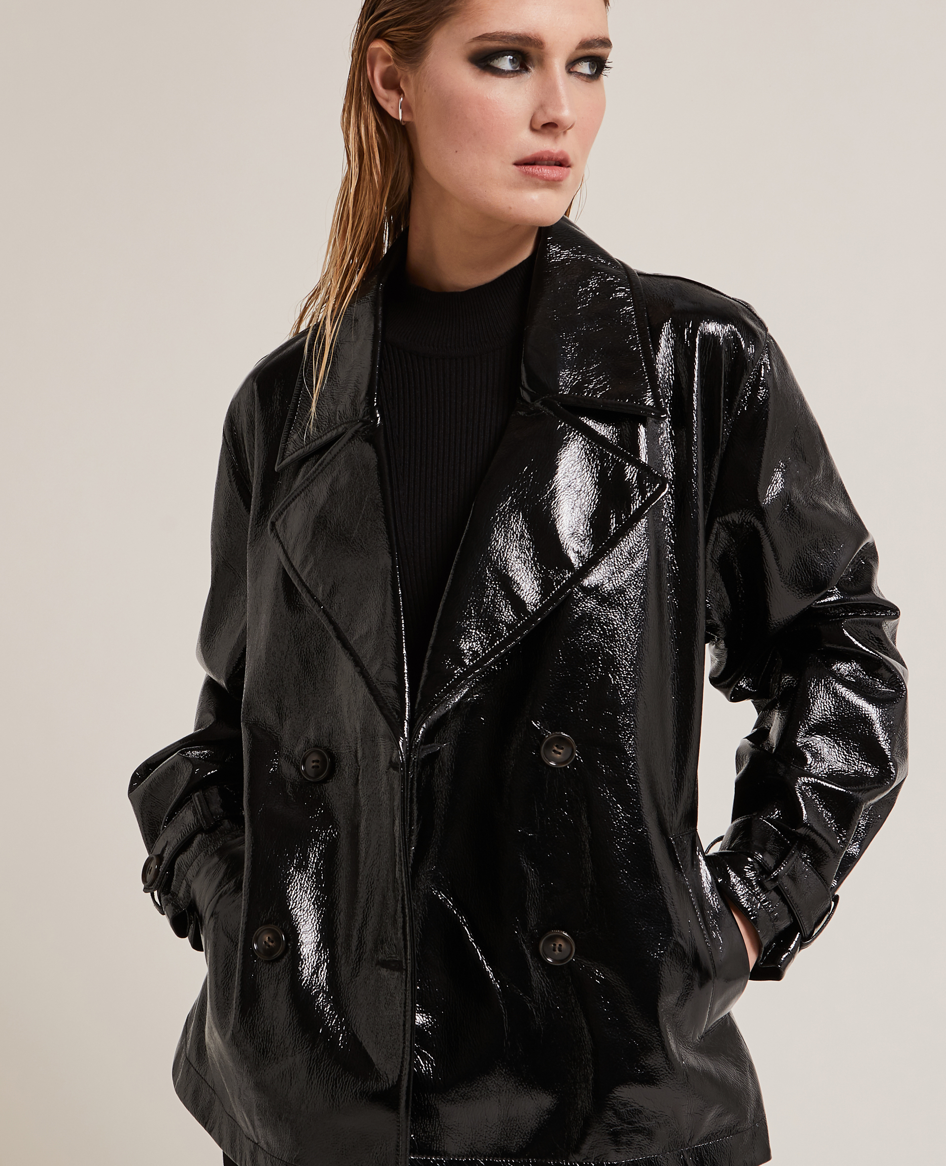 Trench court en vinyle noir - Pimkie