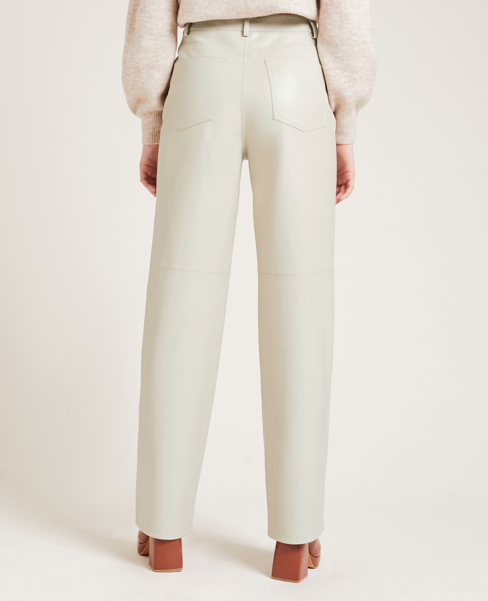 Pantalon droit en simili cuir SMALL écru - Pimkie