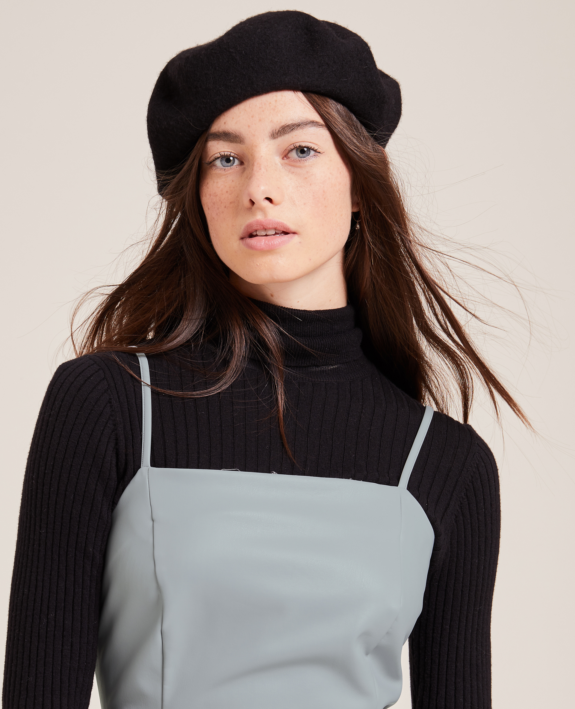 Robe courte en simili gris - Pimkie