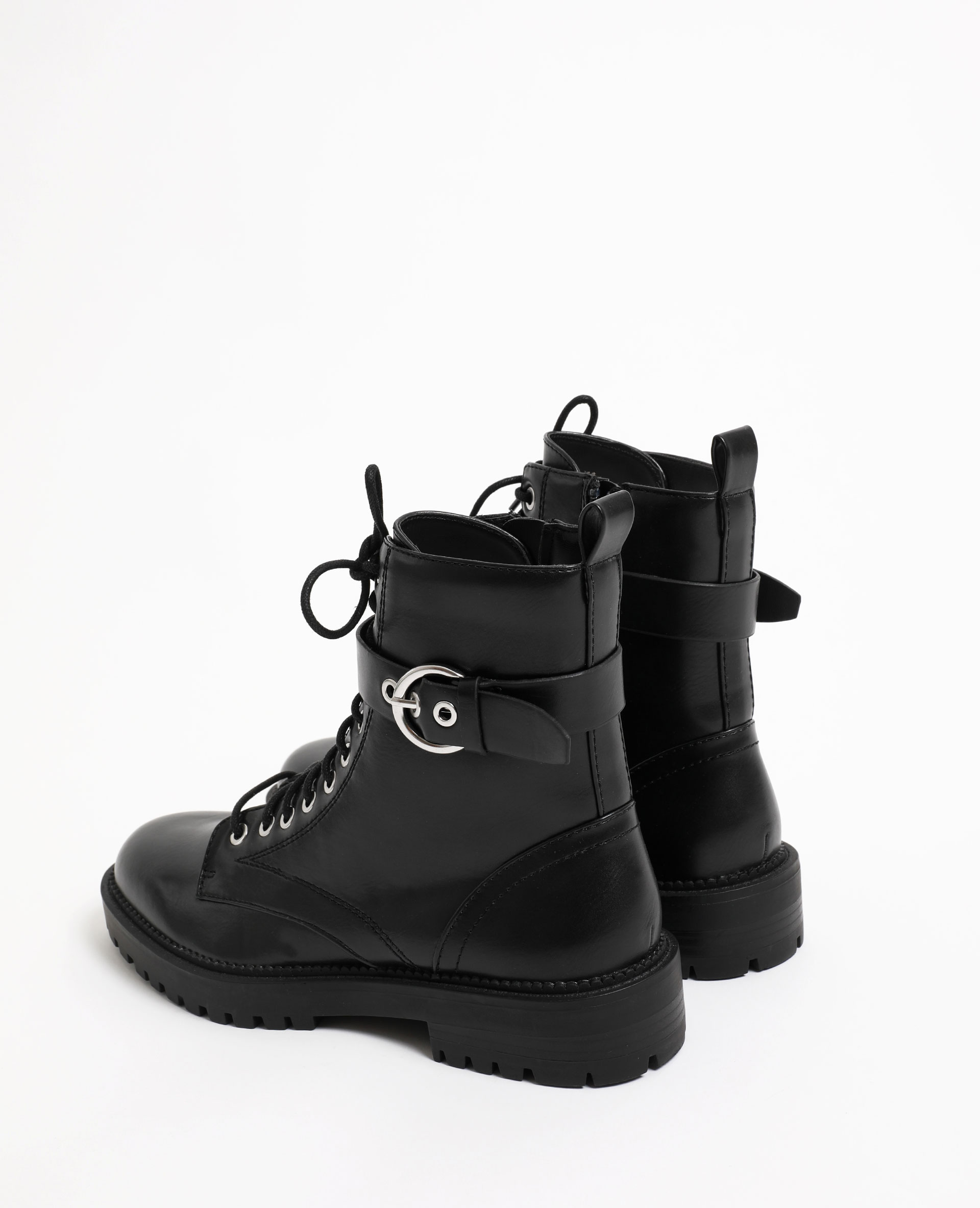 Boots à lacets noir - Pimkie