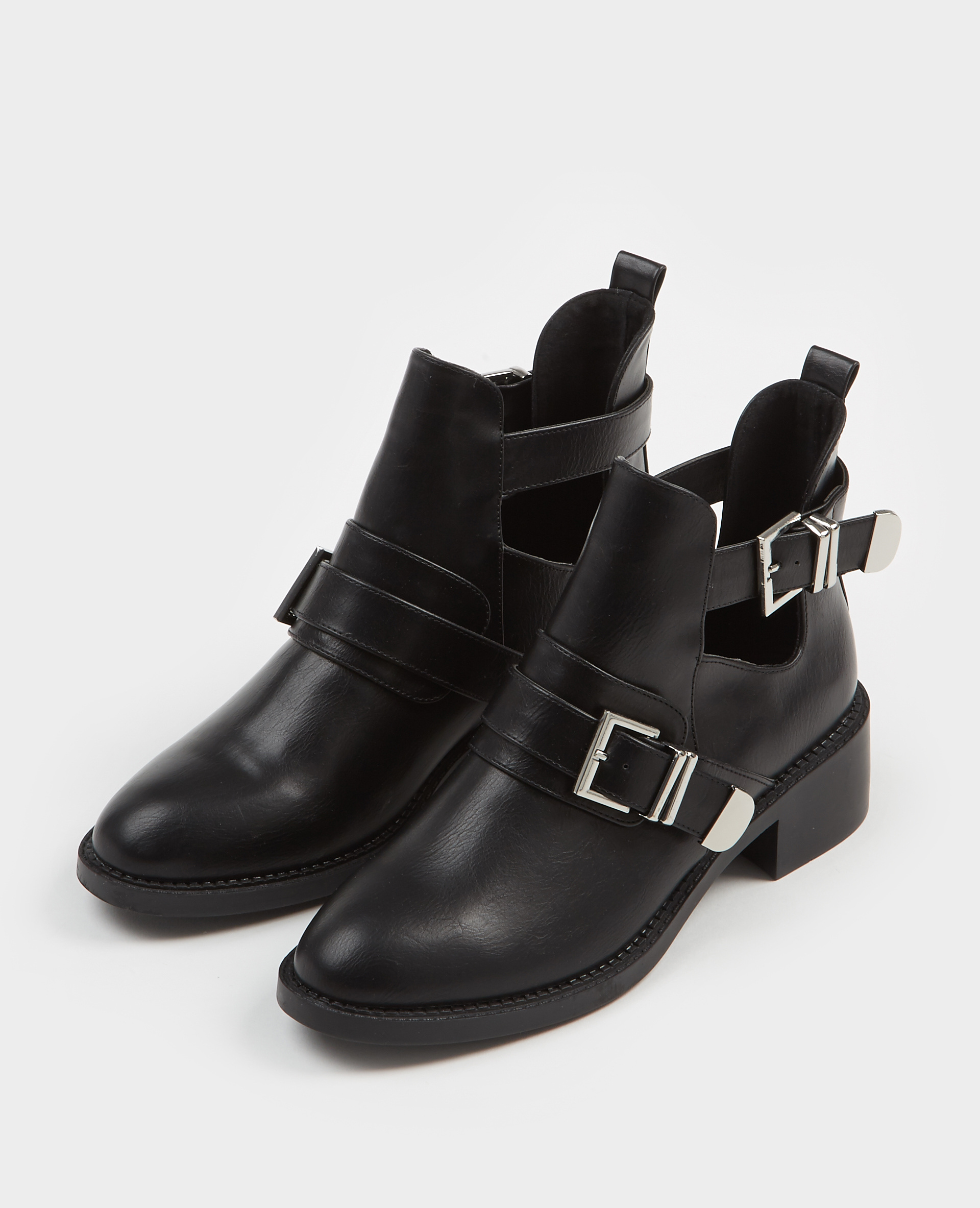 Boots à sangles noir - Pimkie