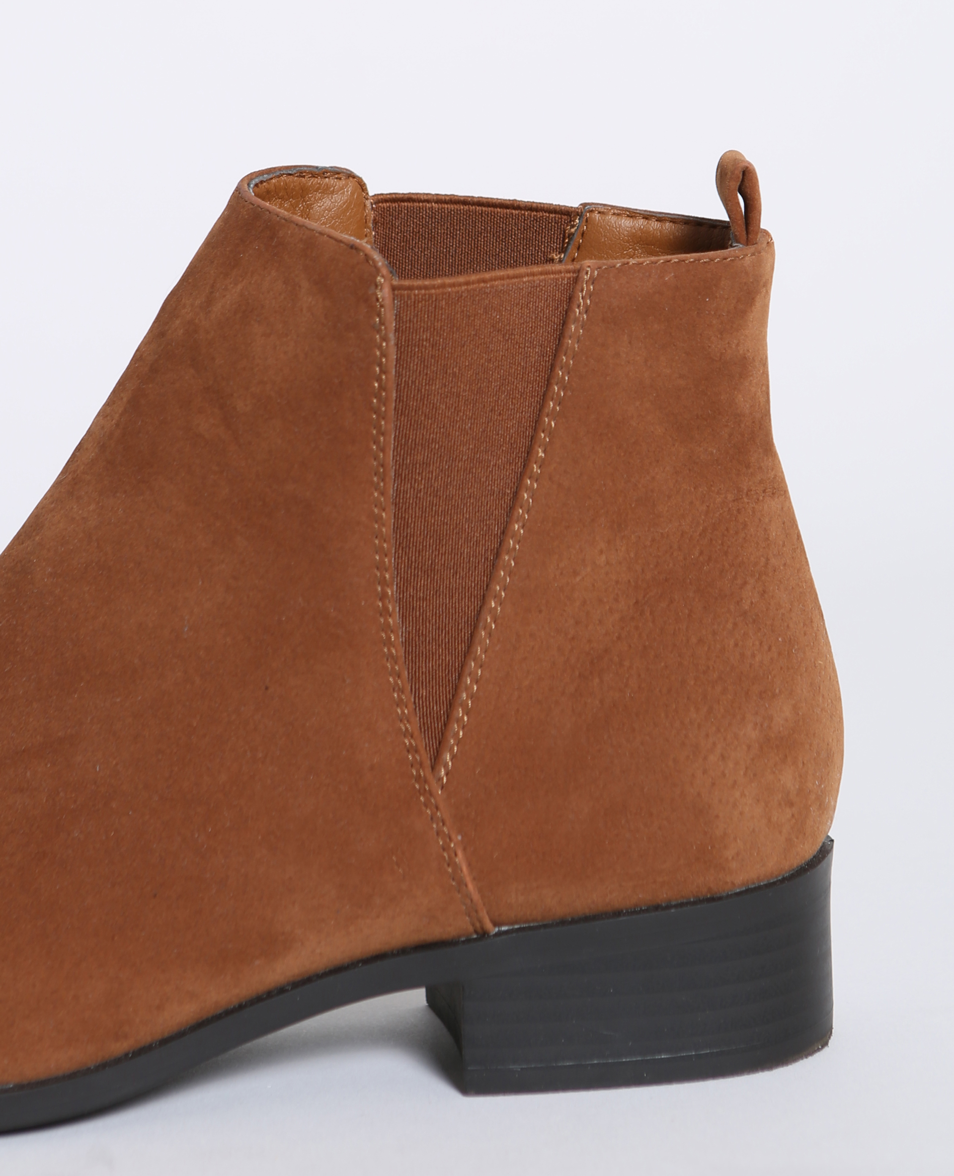 chelsea marron