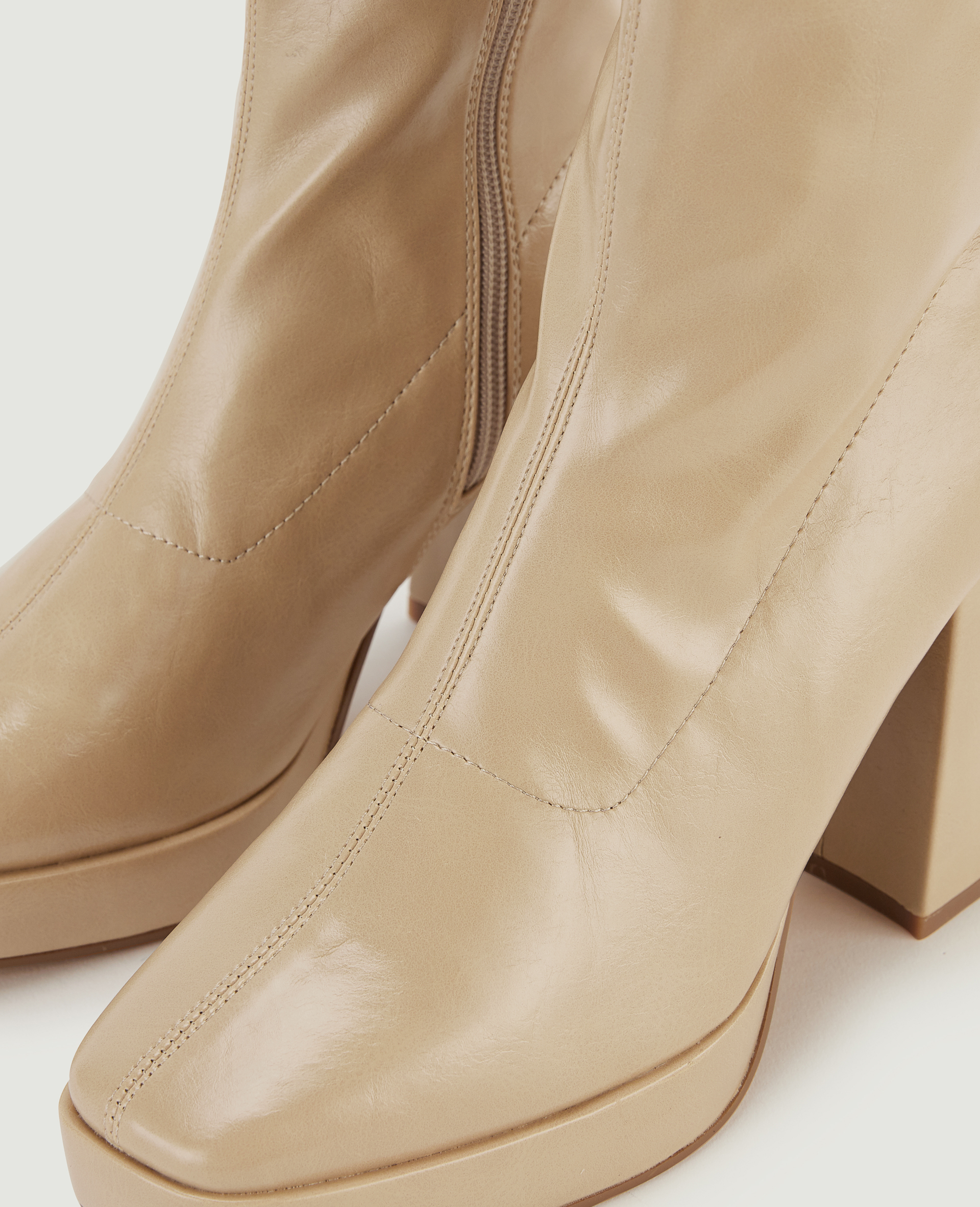 Boots plateforme bouts carrés beige - Pimkie
