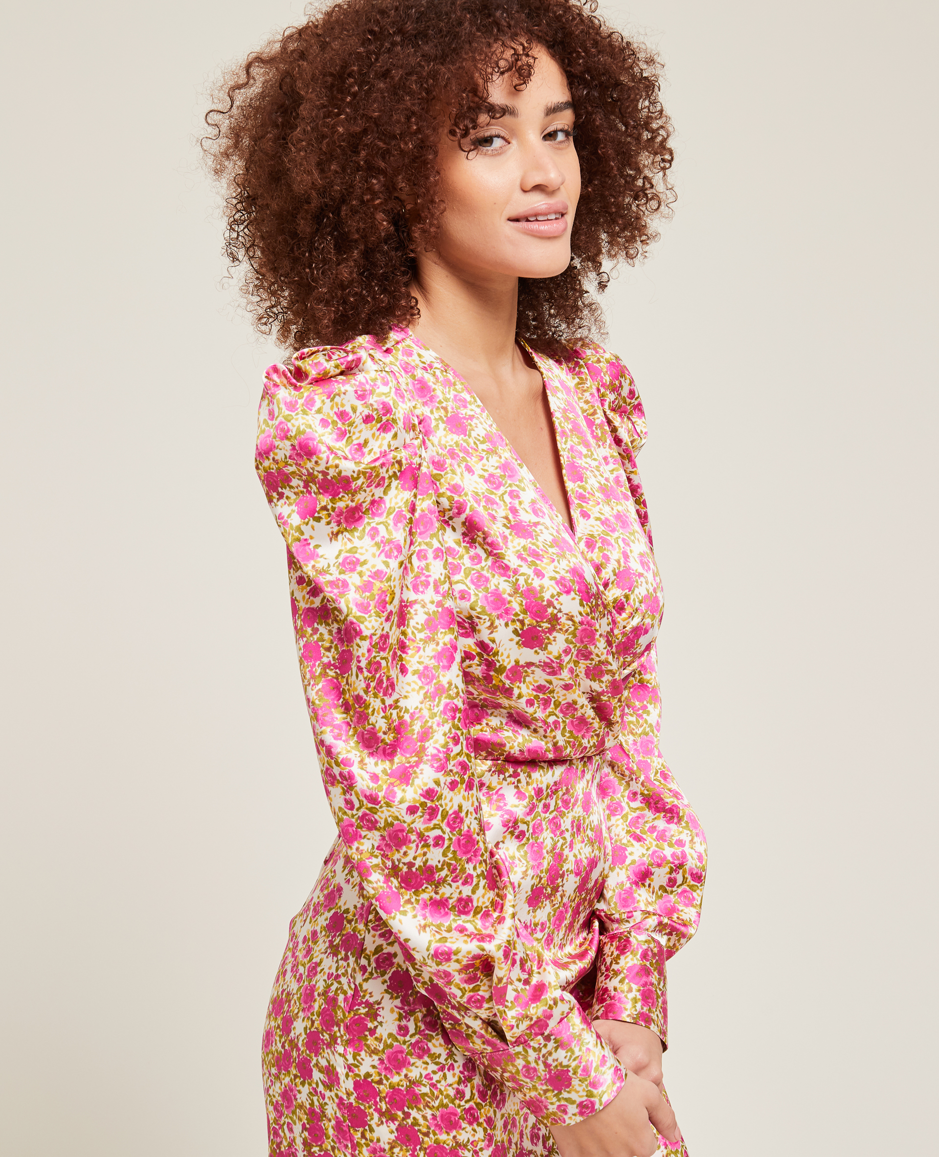 Robe courte tissu satiné blanc - Pimkie