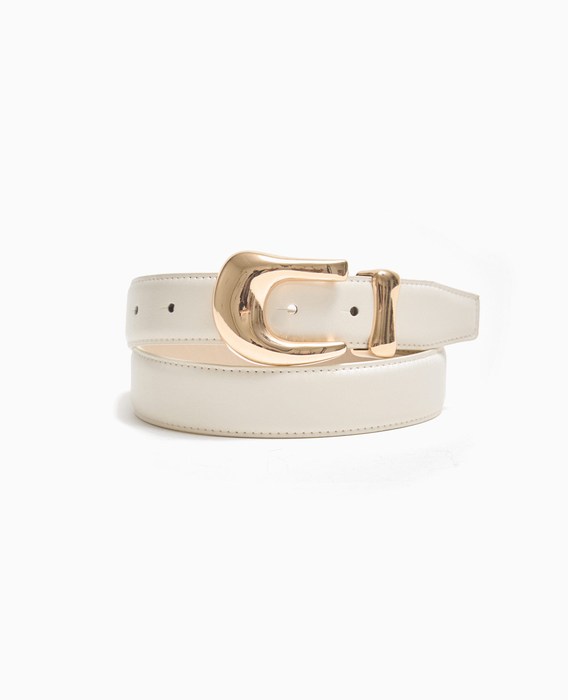 Ceinture avec boucle dorée