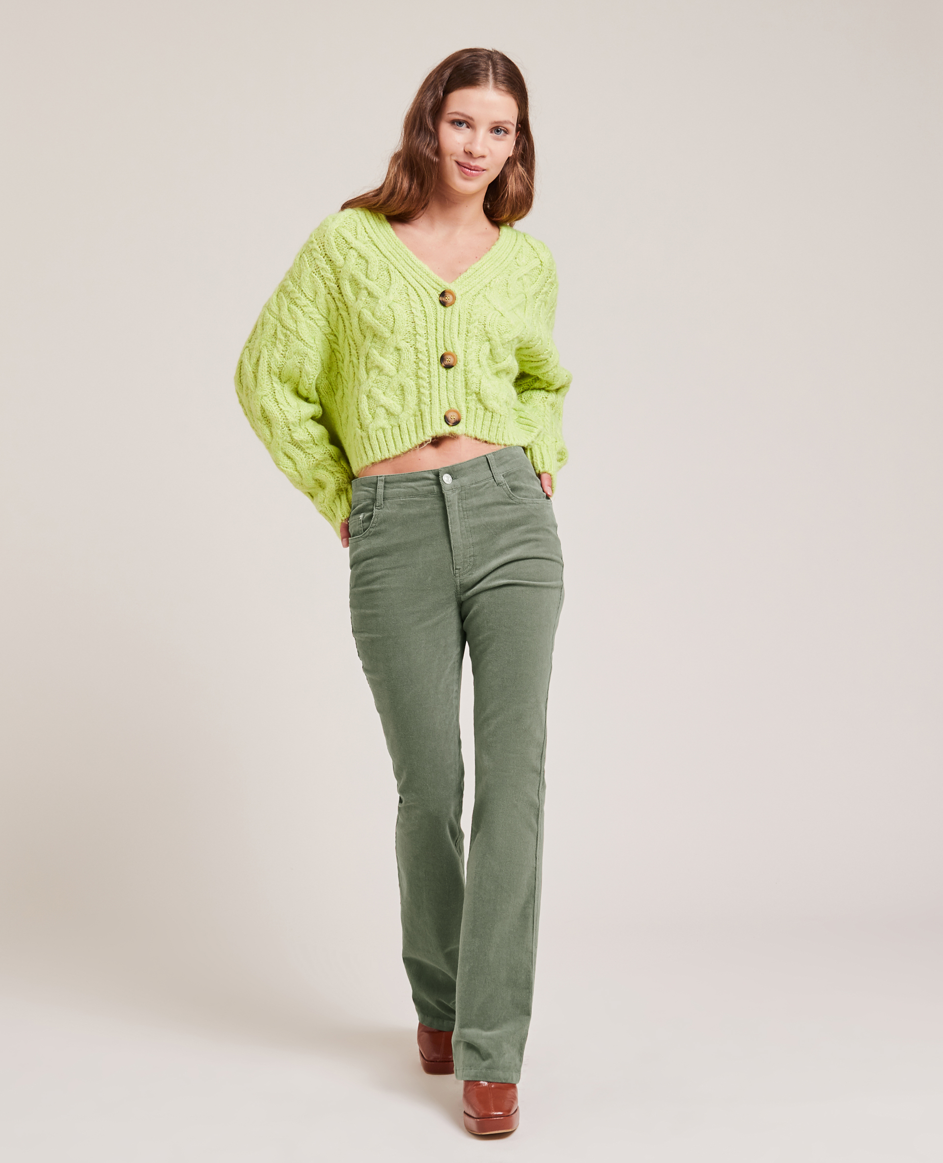 Pantalon flare en velours vert kaki - Pimkie
