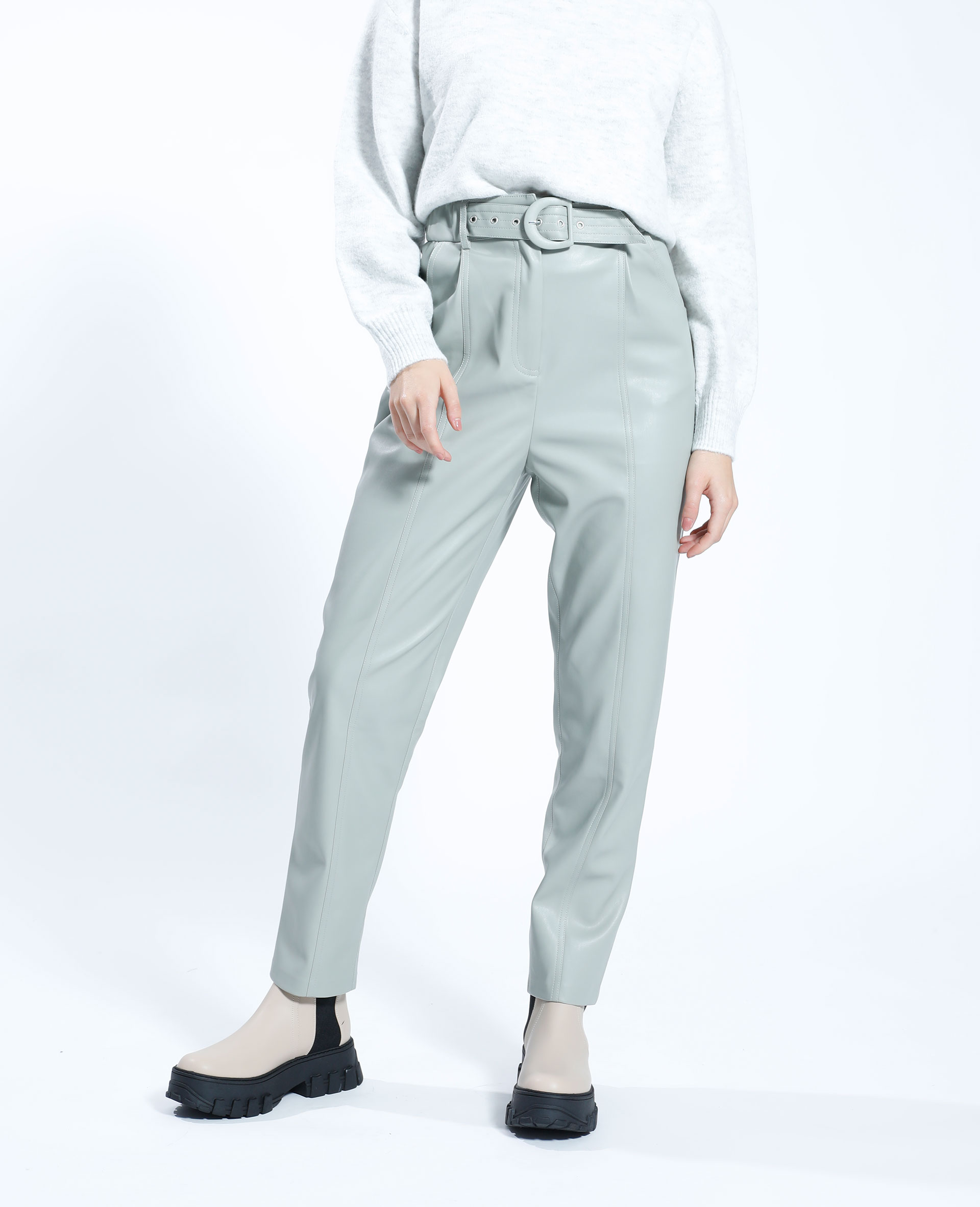 Pantalon carotte en cuir clearance