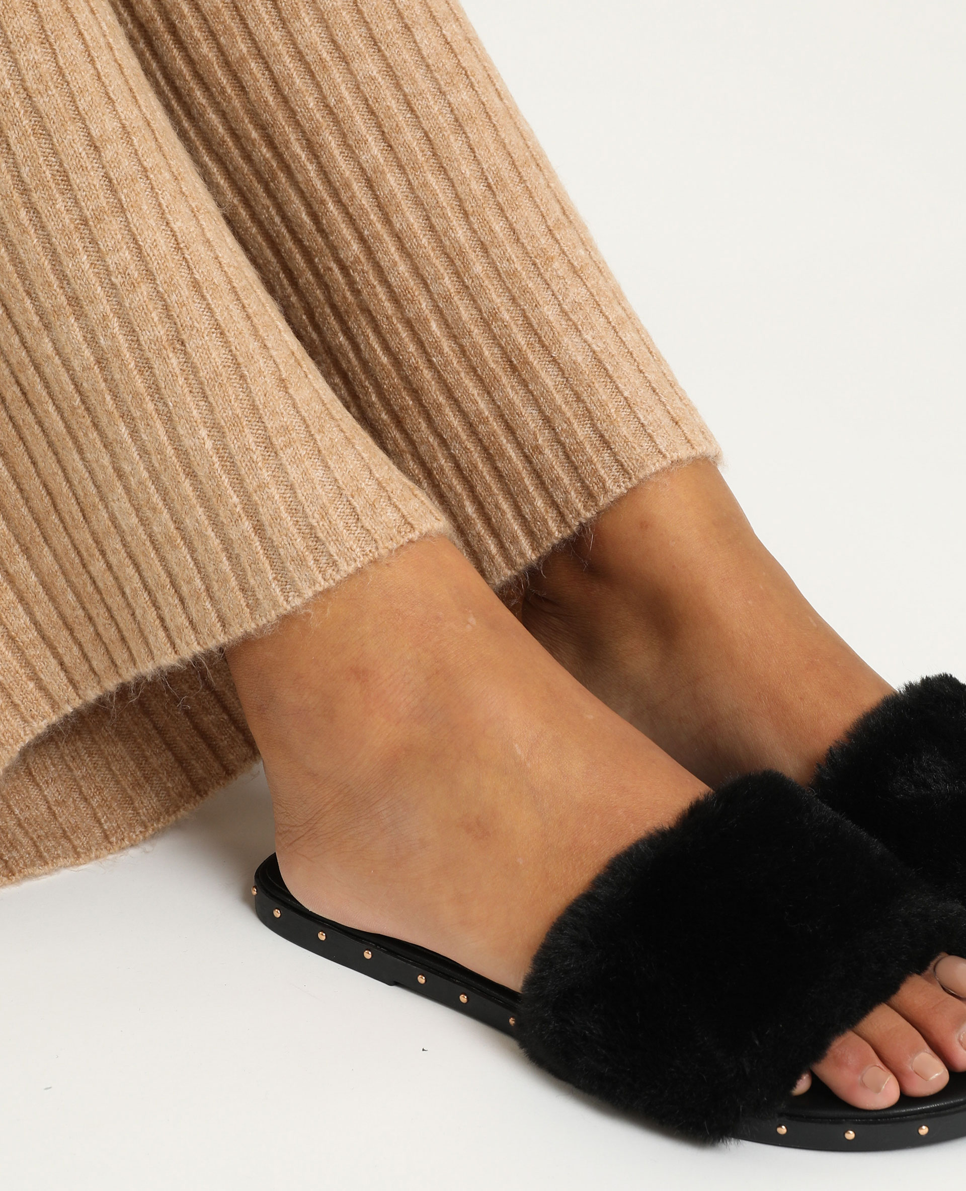 Mules fourrure femme sale