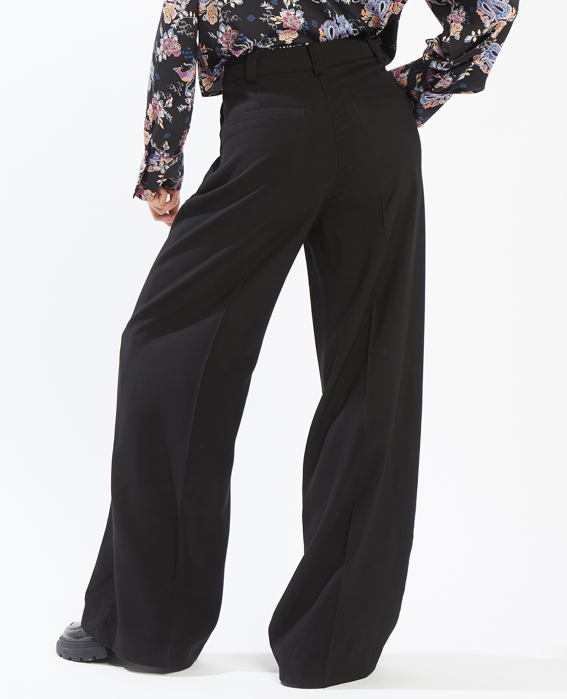 Pantalon large et droit SMALL noir - Pimkie