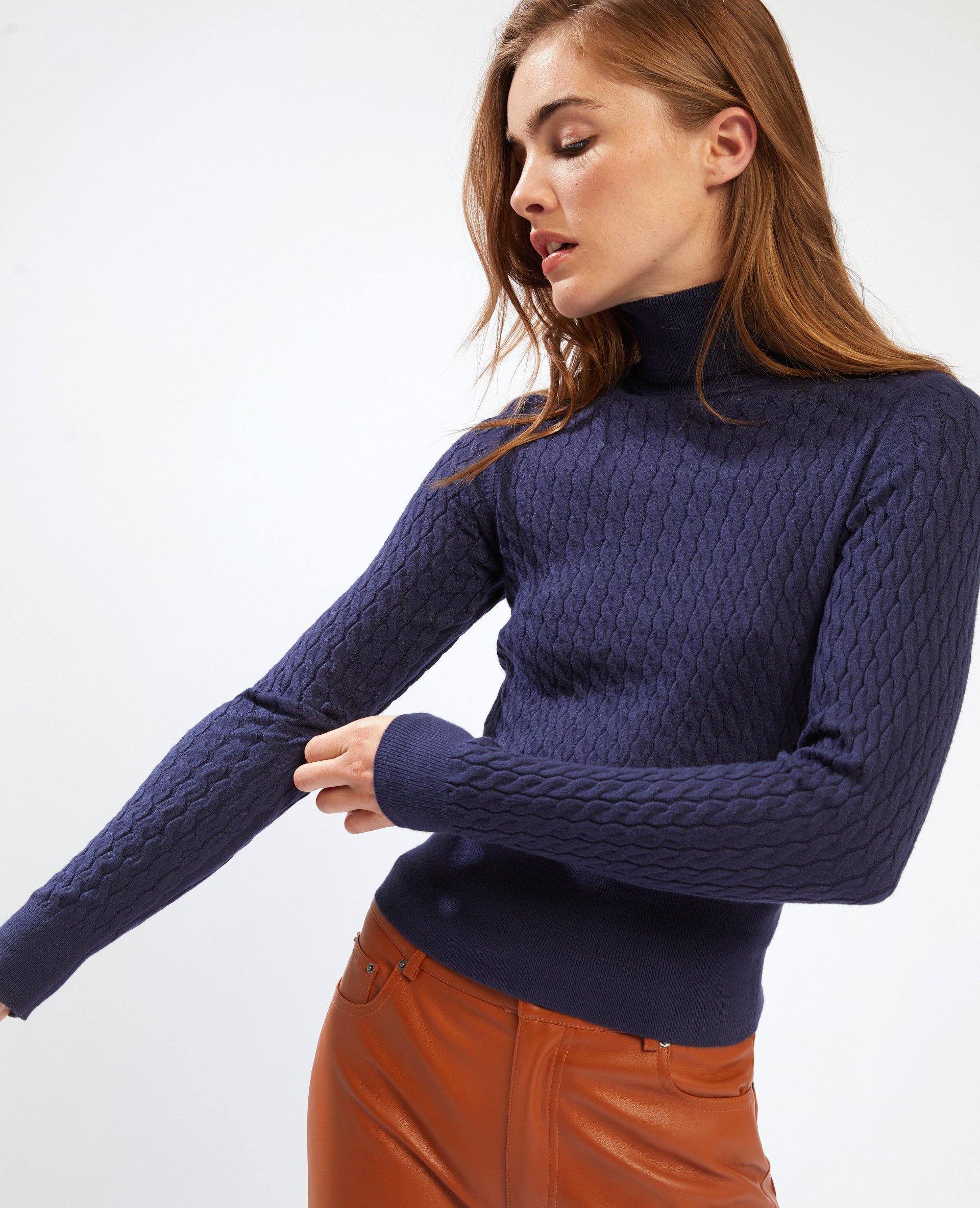 Pull col hotsell roulé femme bleu