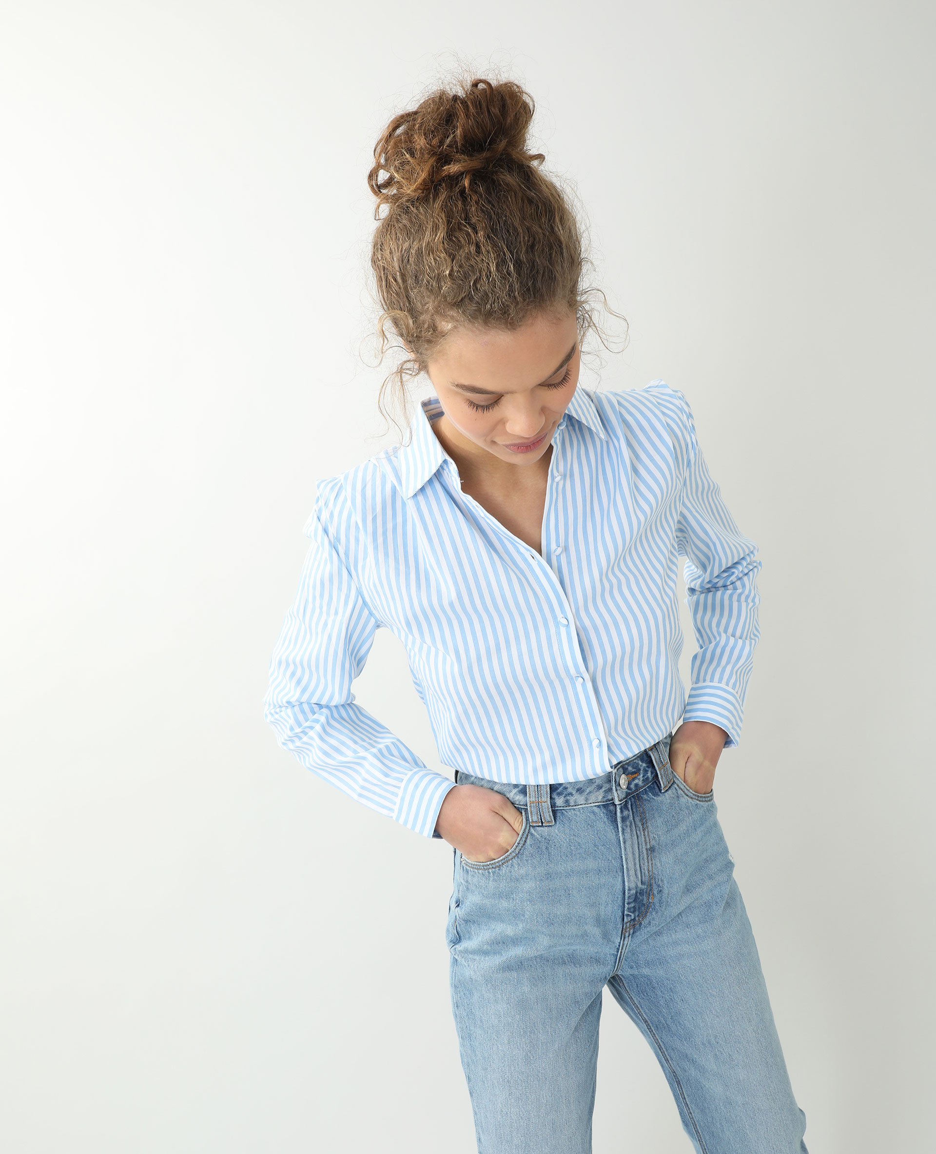 Chemise a epaulettes