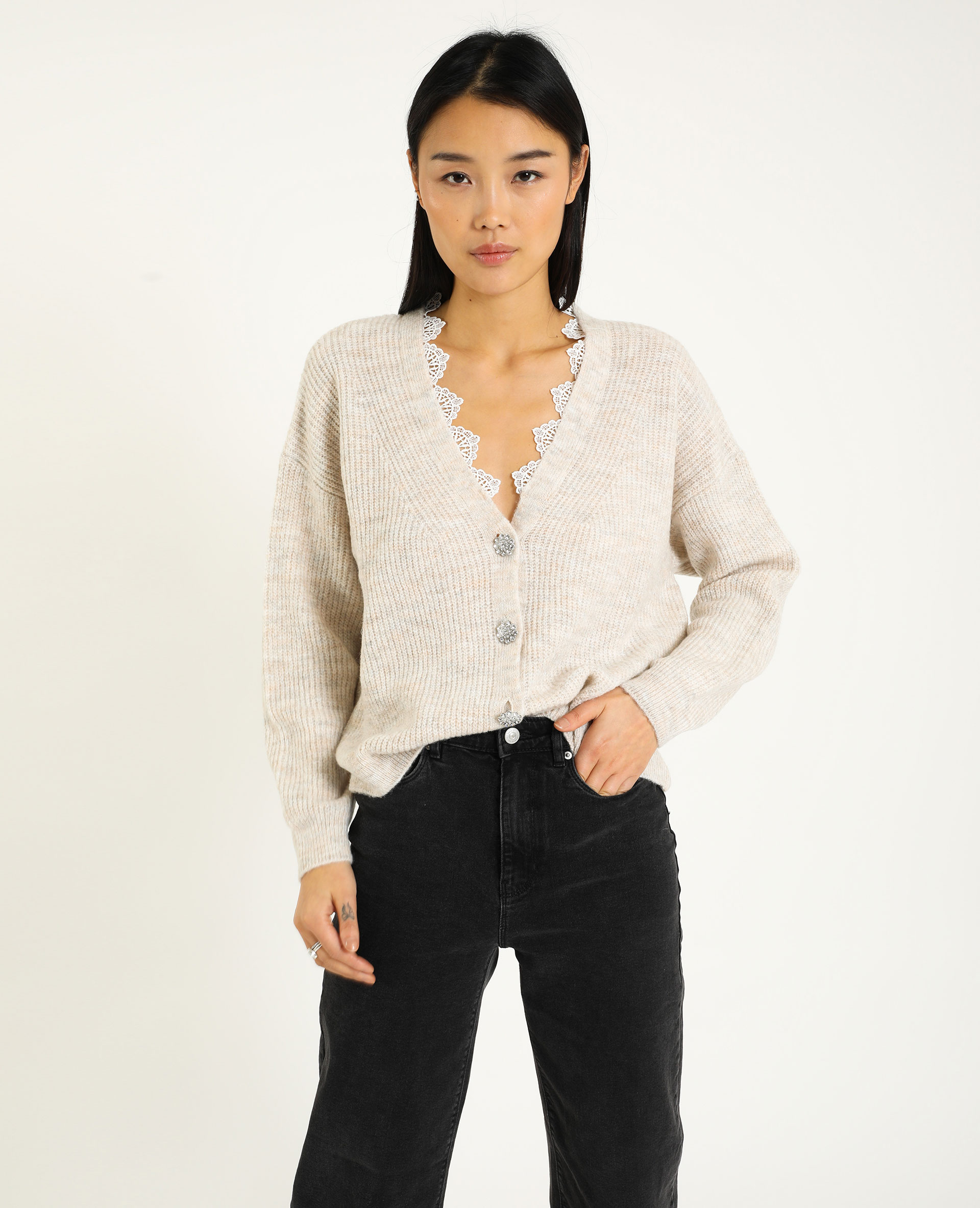 Gilet col en dentelle