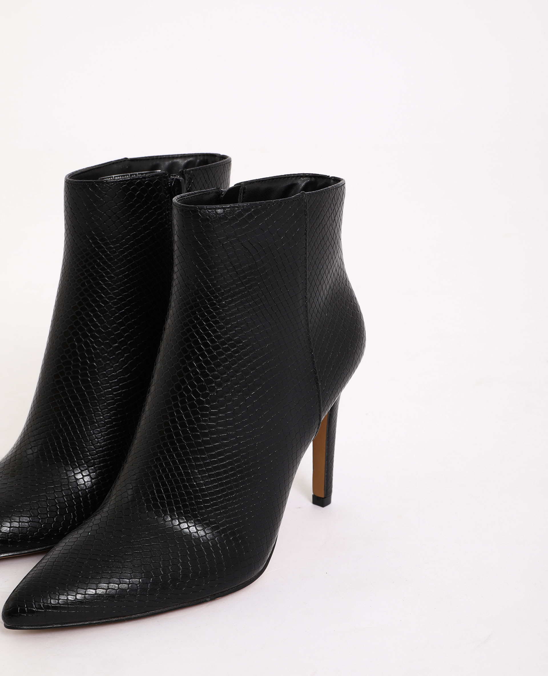 bottine a talon aiguille noir