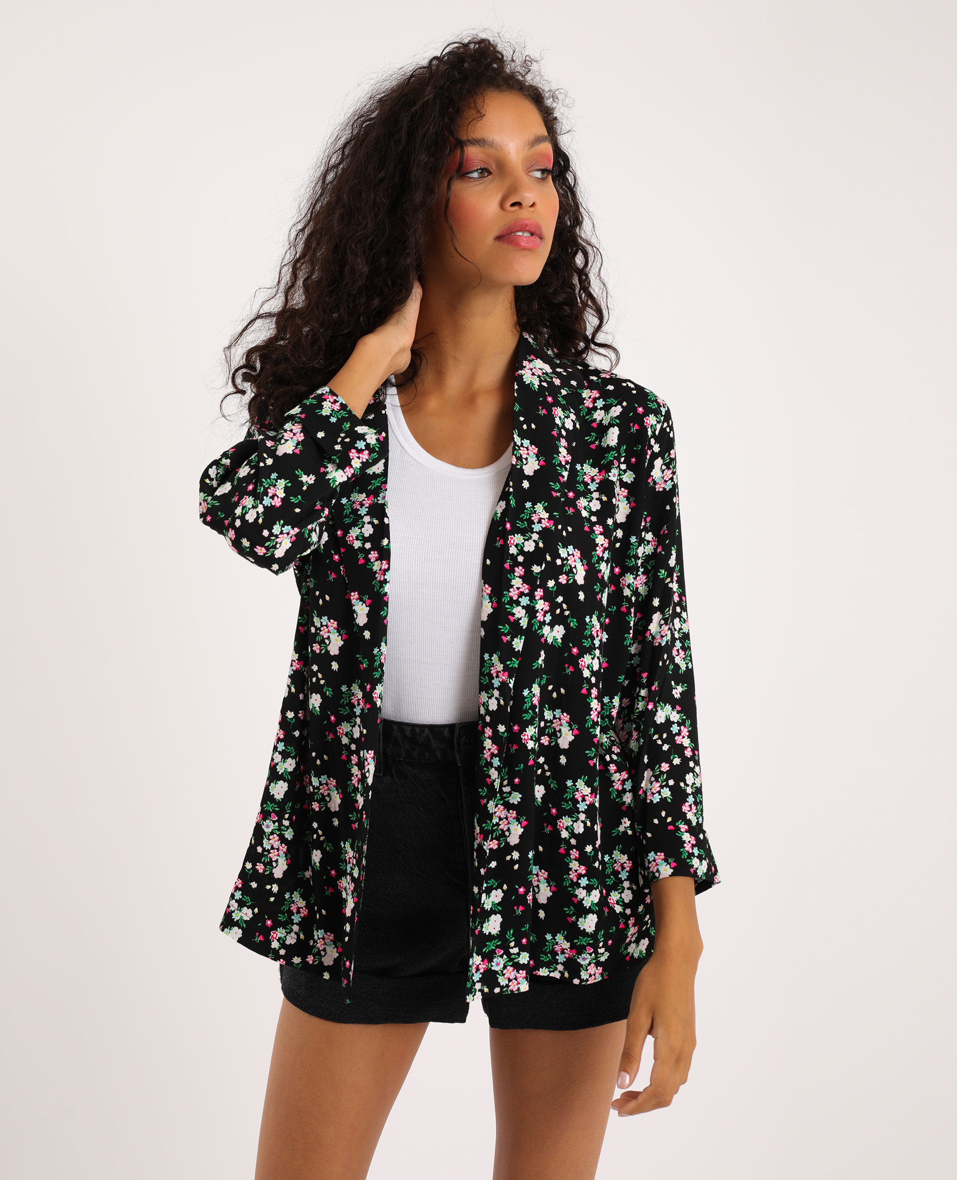 Veste fluide top fleurie