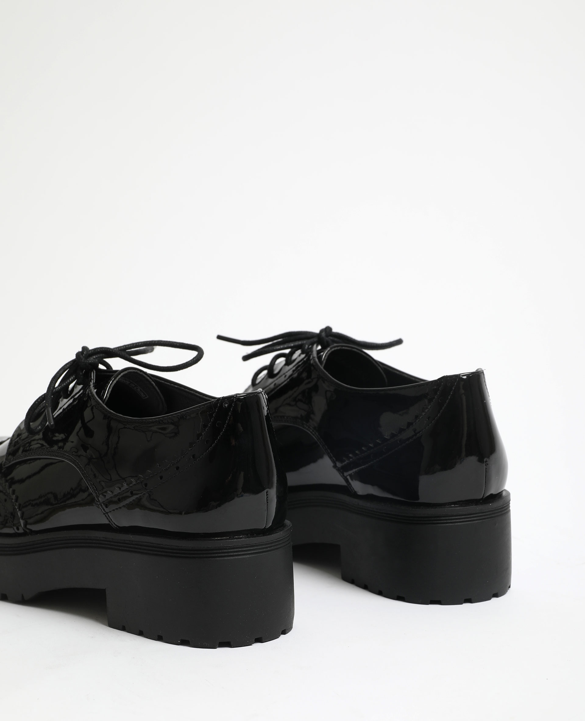 derbies vernies plateforme