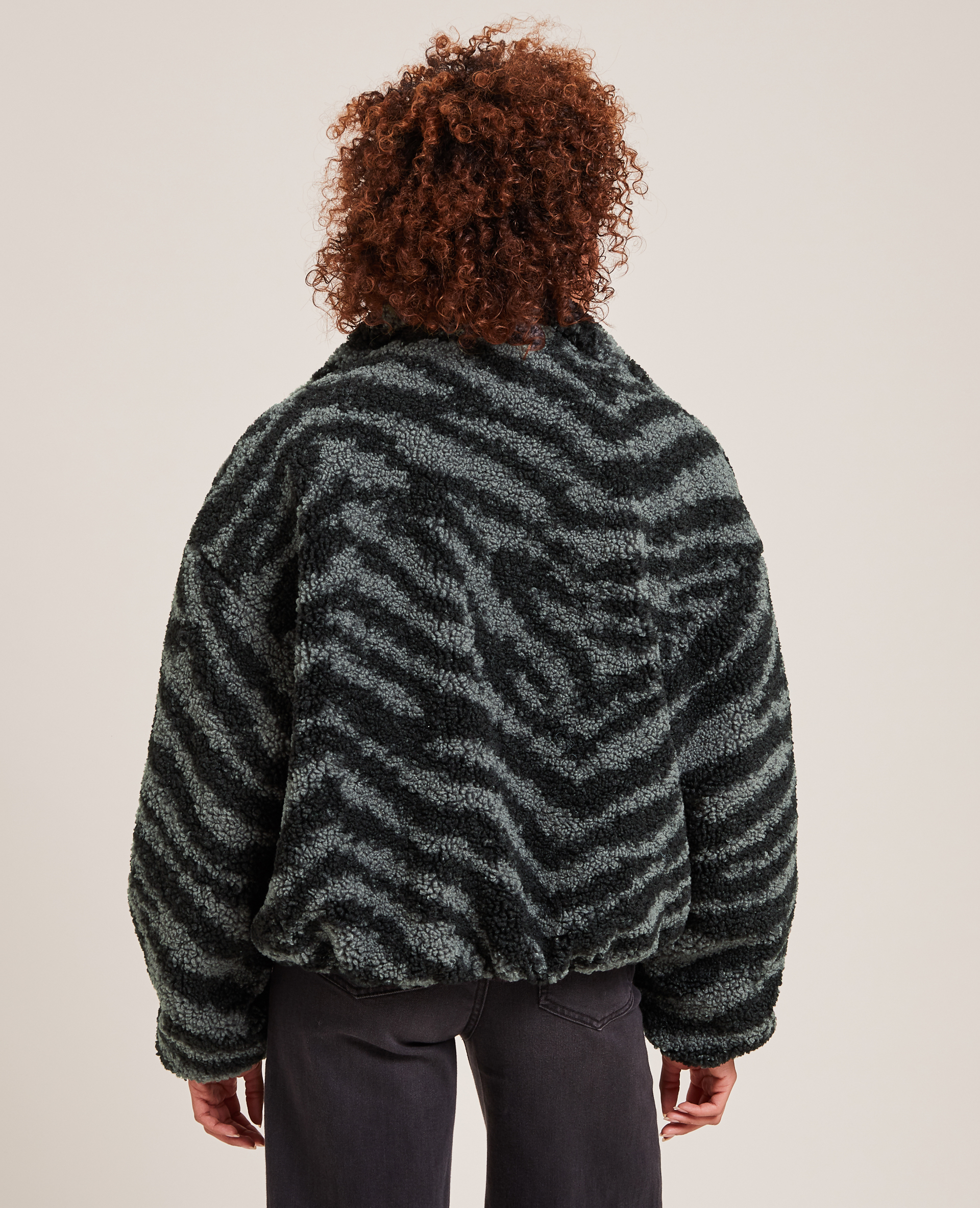 Blouson en sherpa noir - Pimkie