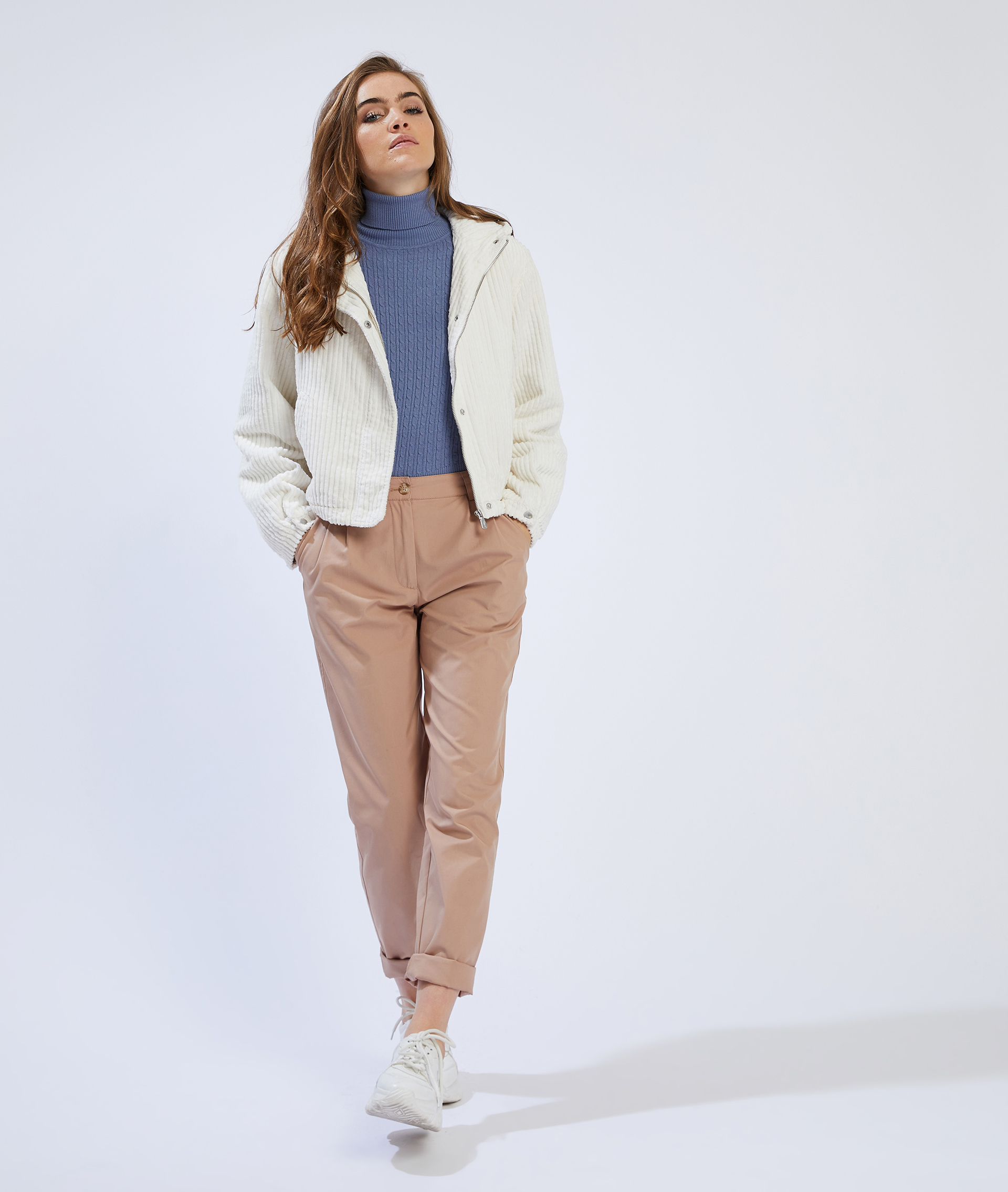 Veste sales velours blanche