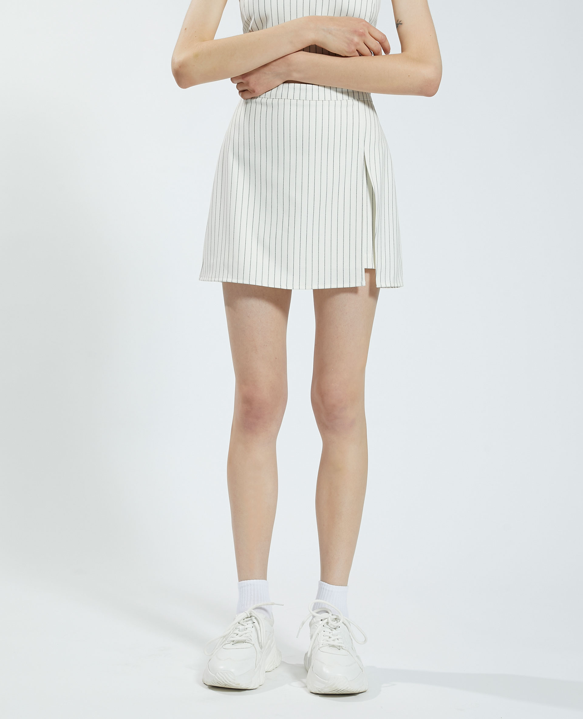 Jupe short rayee