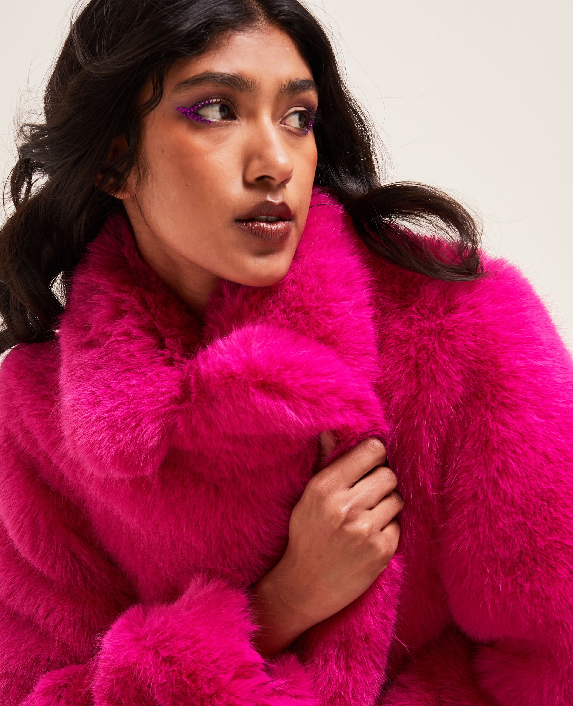 Veste courte en fausse fourrure rose - Pimkie