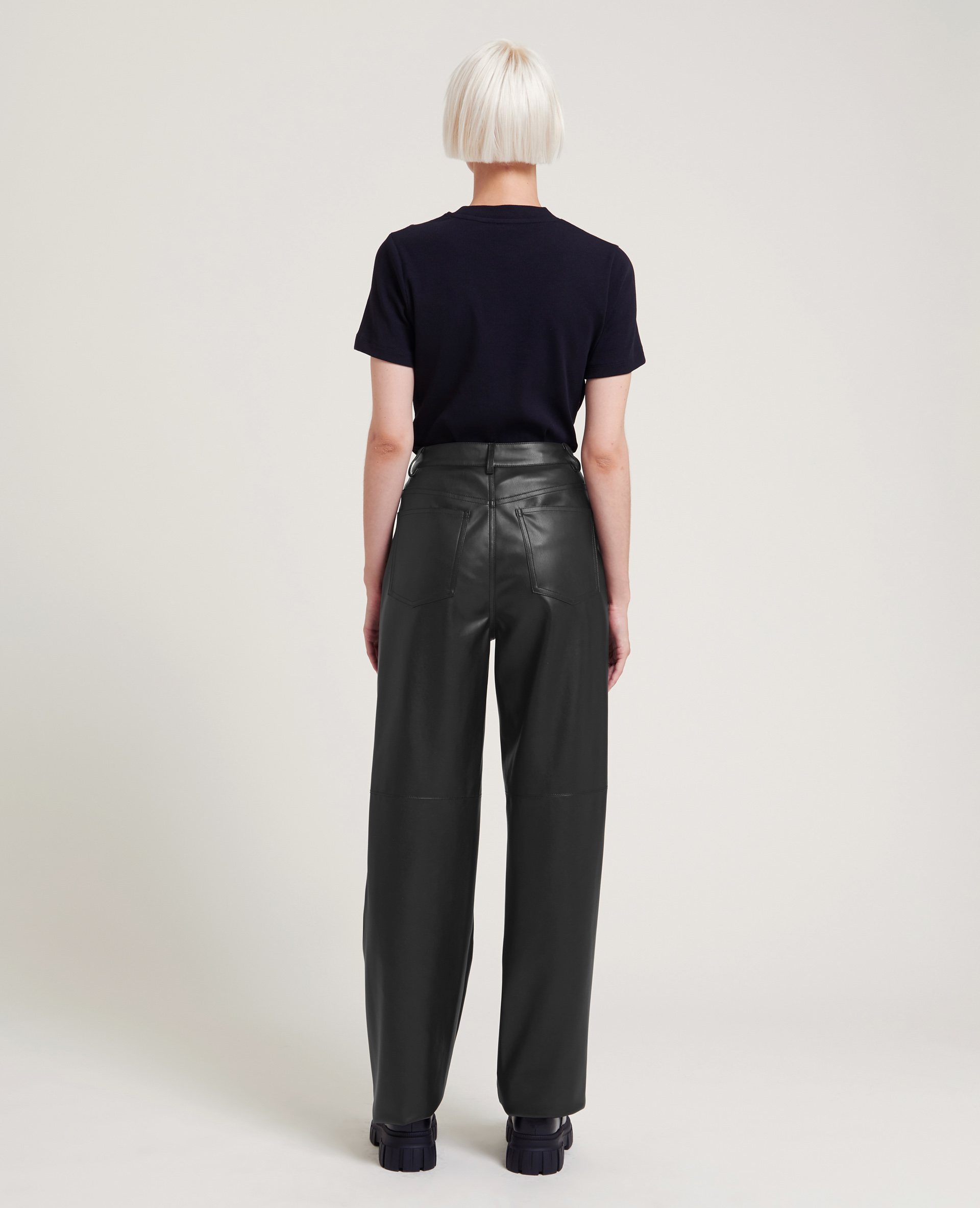 Pantalon droit en simili cuir SMALL noir - Pimkie