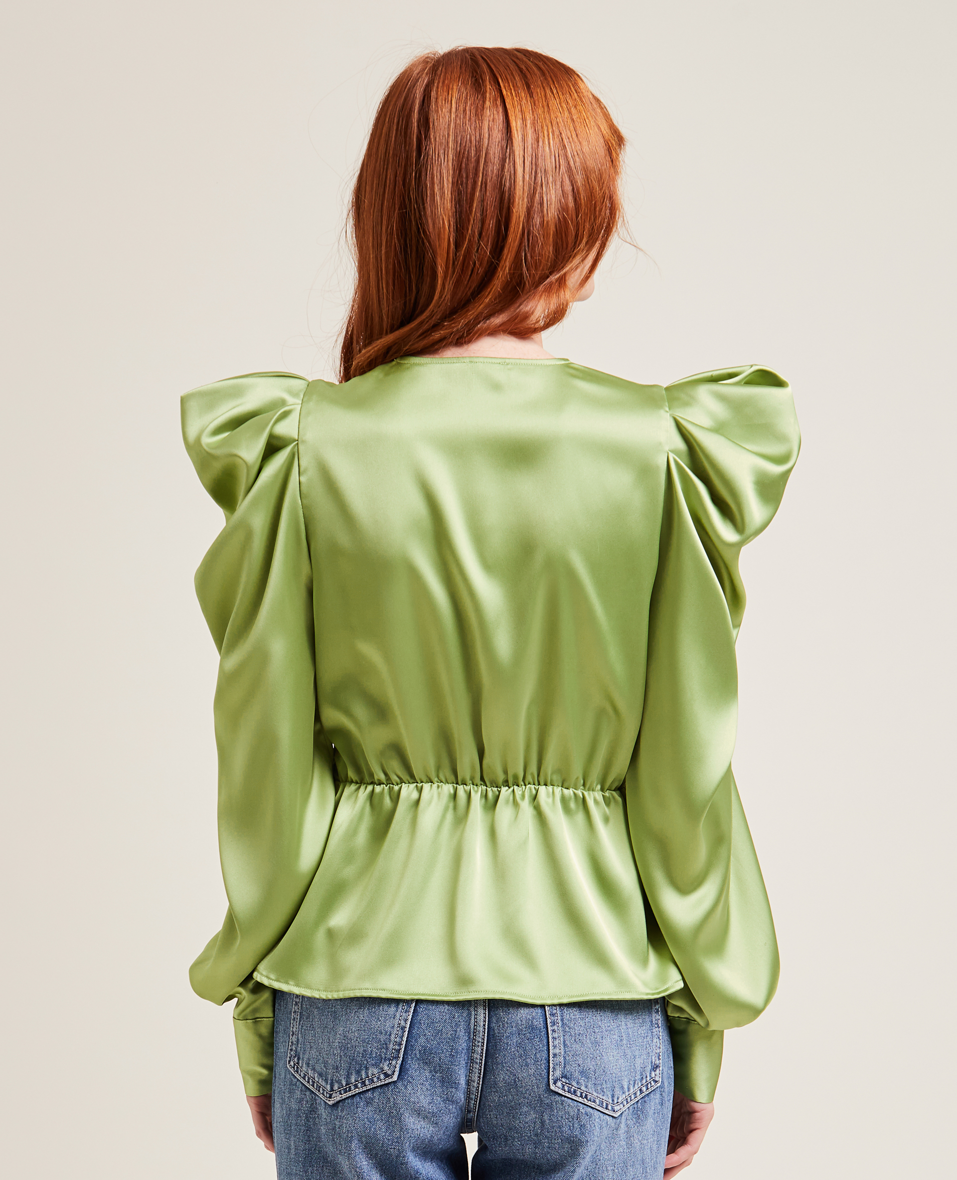 Blouse cache-cœur en satin vert - Pimkie