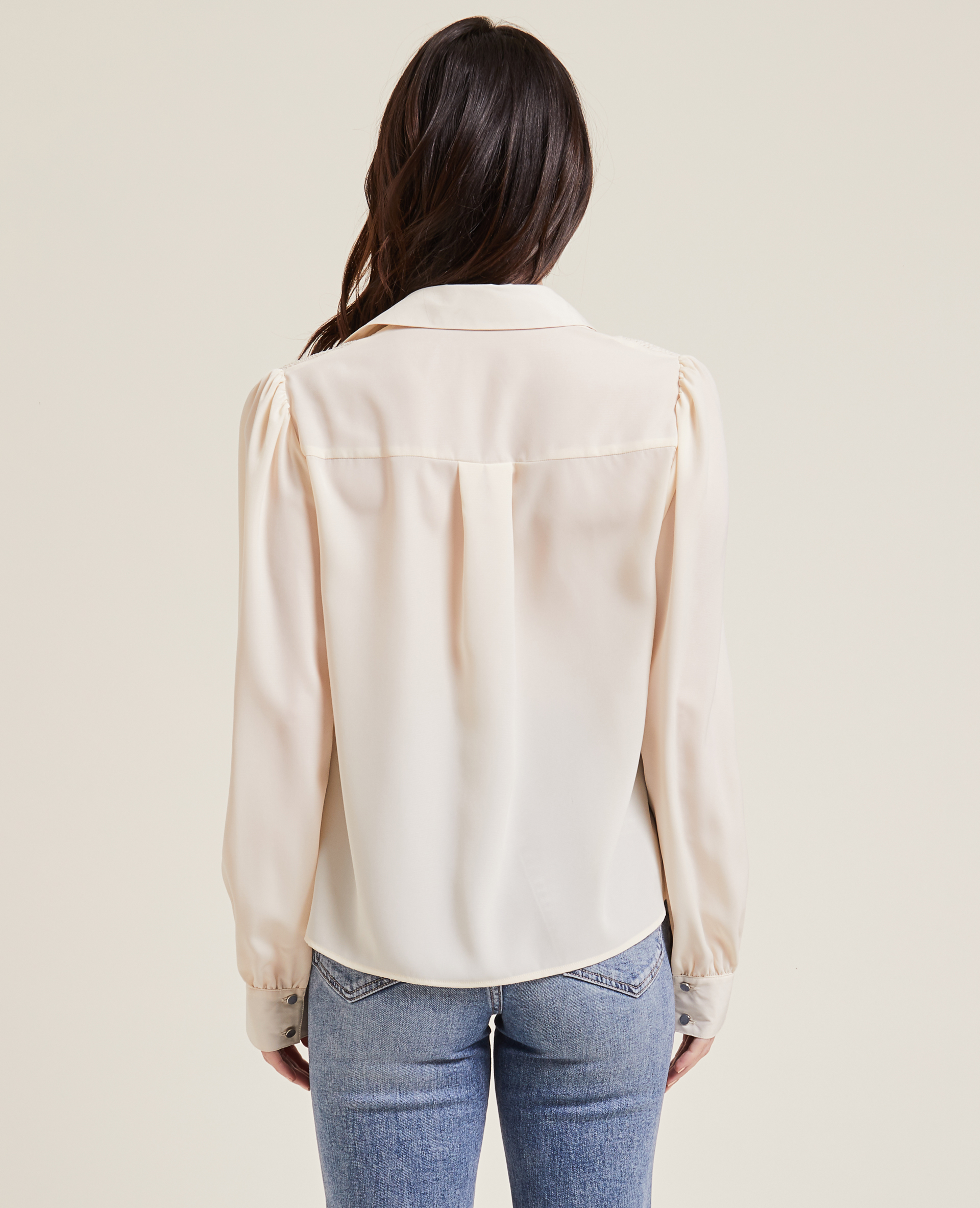 Chemise fluide avec boutons métal  beige - Pimkie