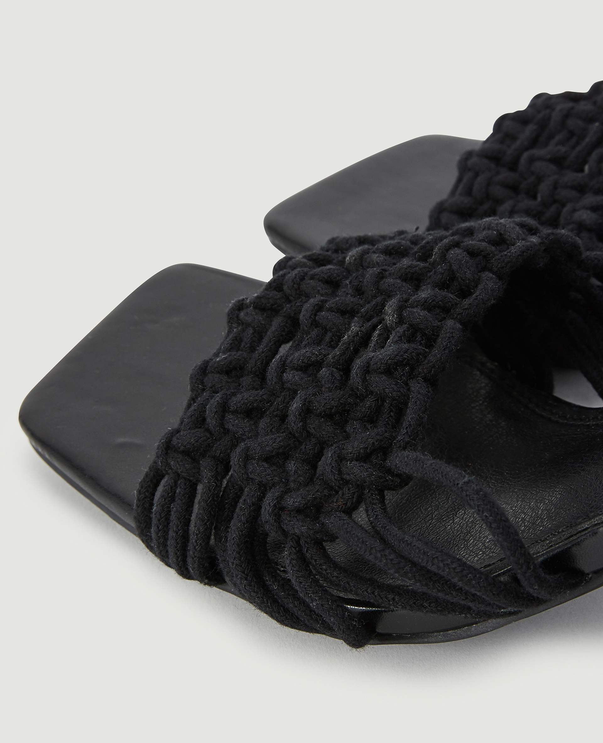 Sandales en crochet noir - Pimkie