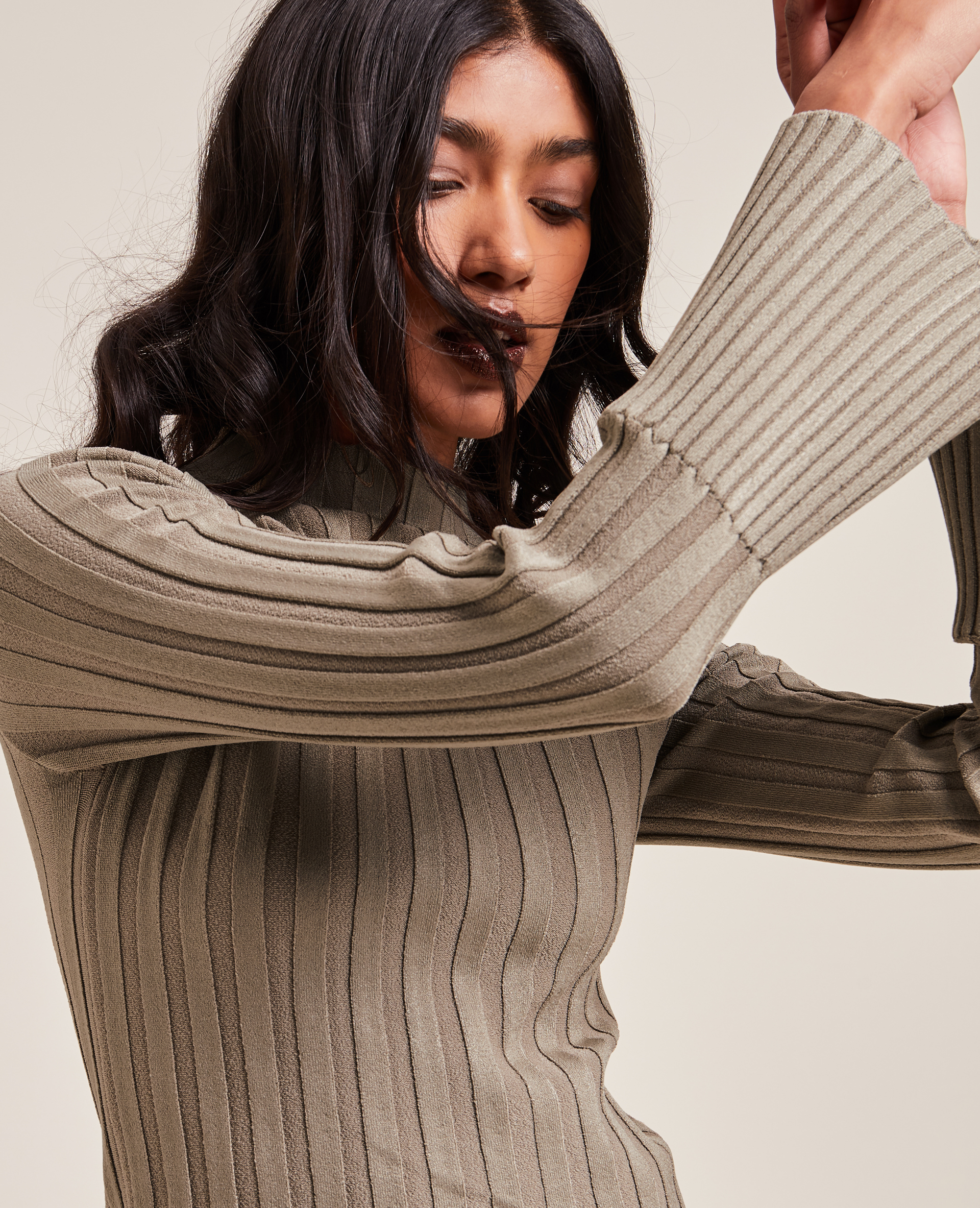 Pull fin en maille côtelée taupe - Pimkie