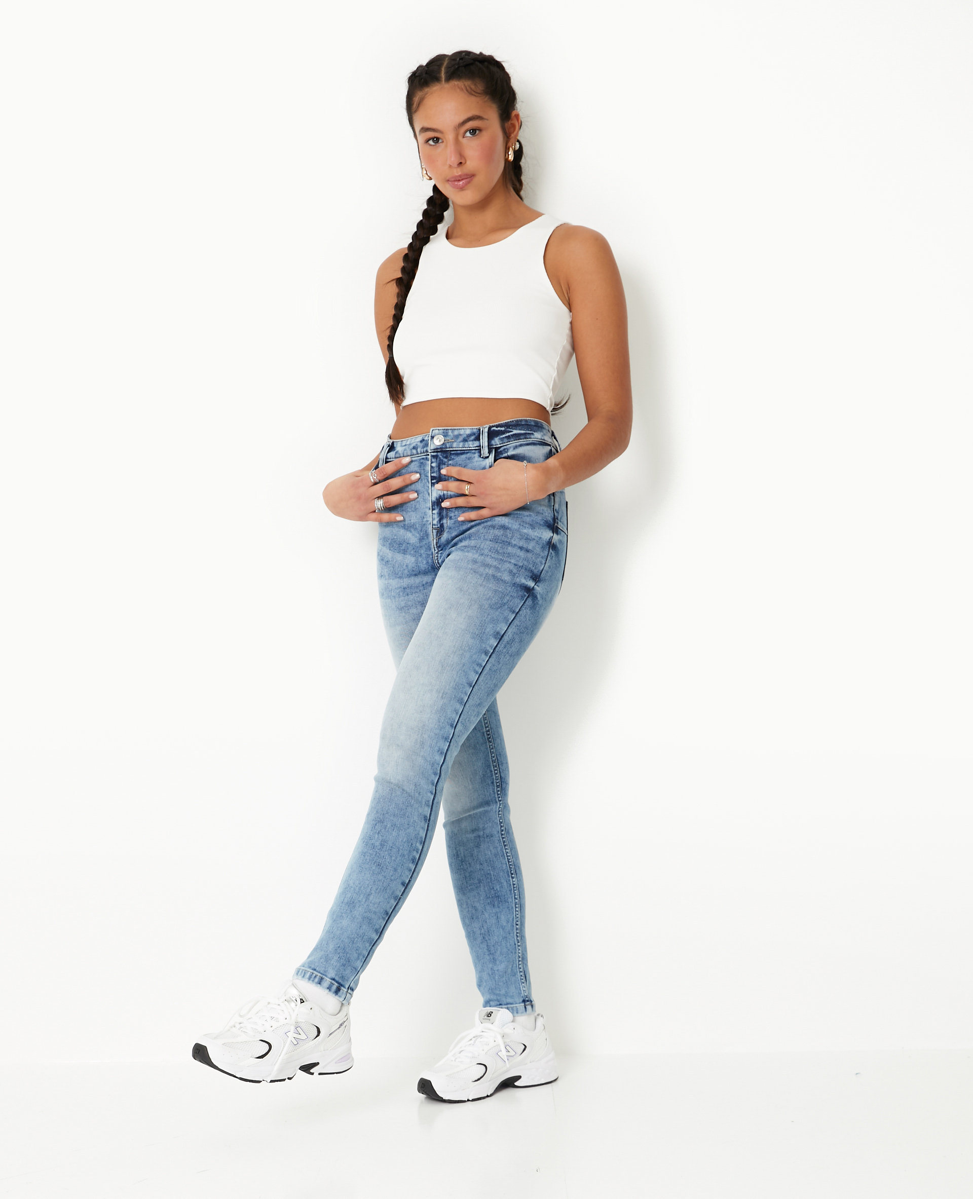Jean push sales up pimkie