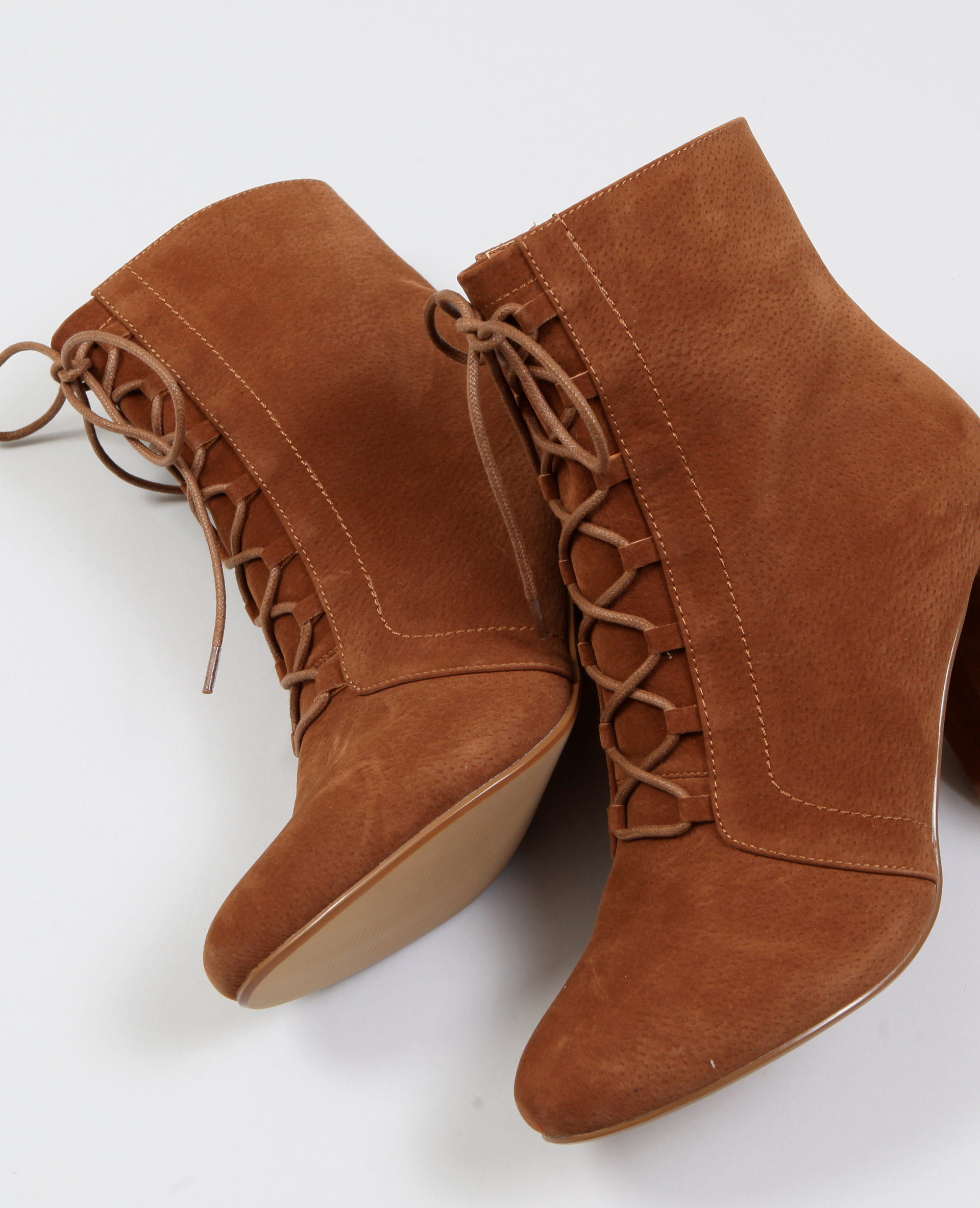 Bottes talons clearance lacets