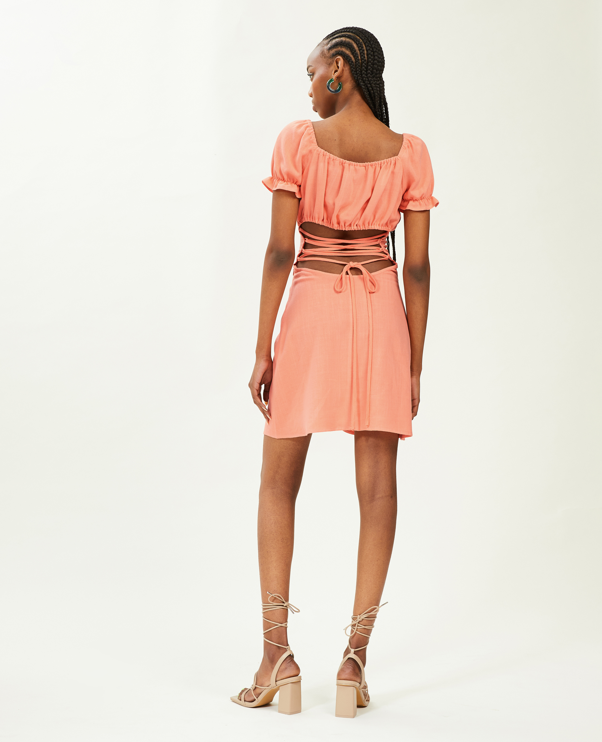Robe courte dos-nu avec laçage rose - Pimkie